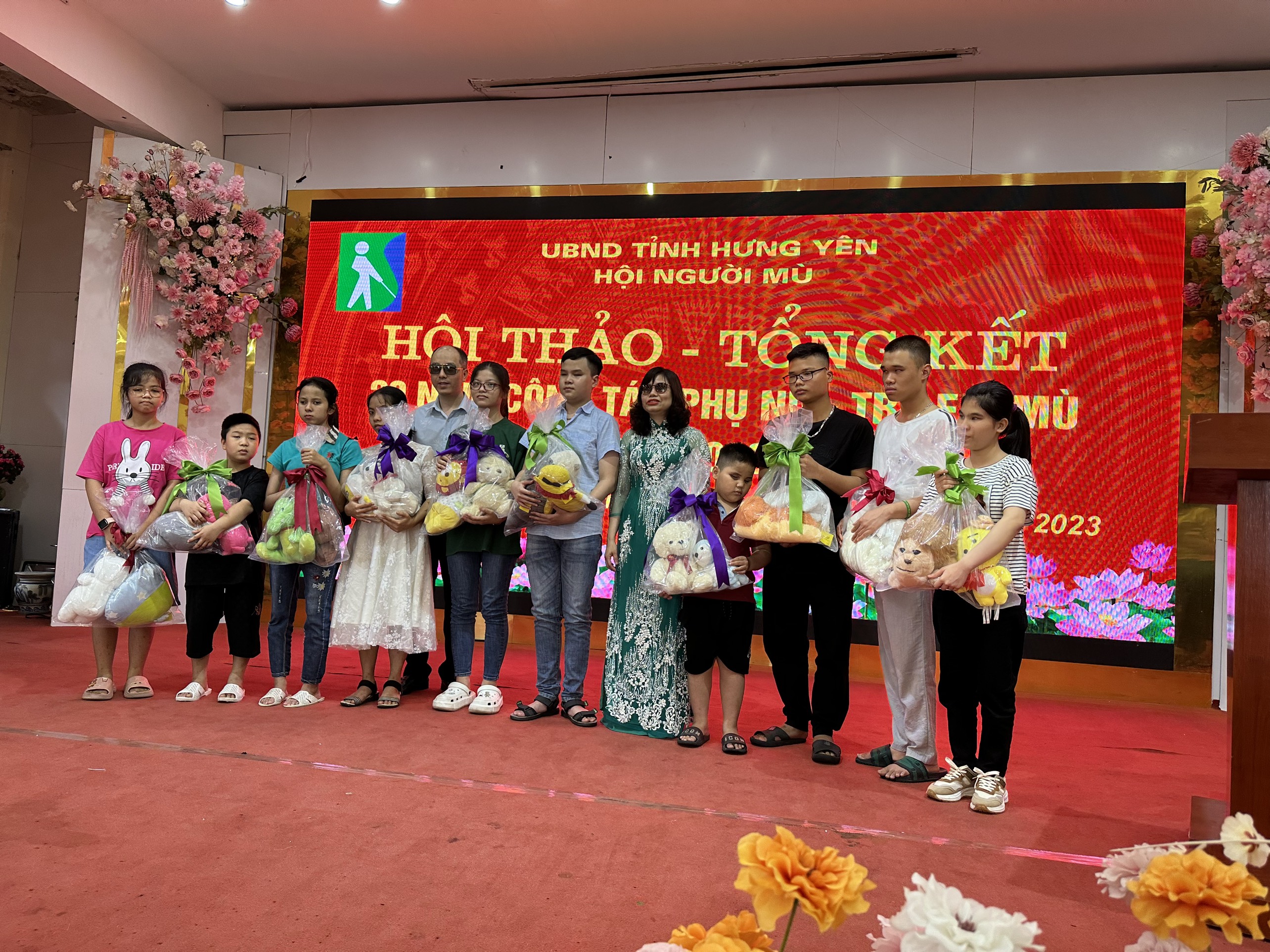 Tổng kết 20 năm triển khai công tác phụ nữ và trẻ em mù tại Hưng Yên