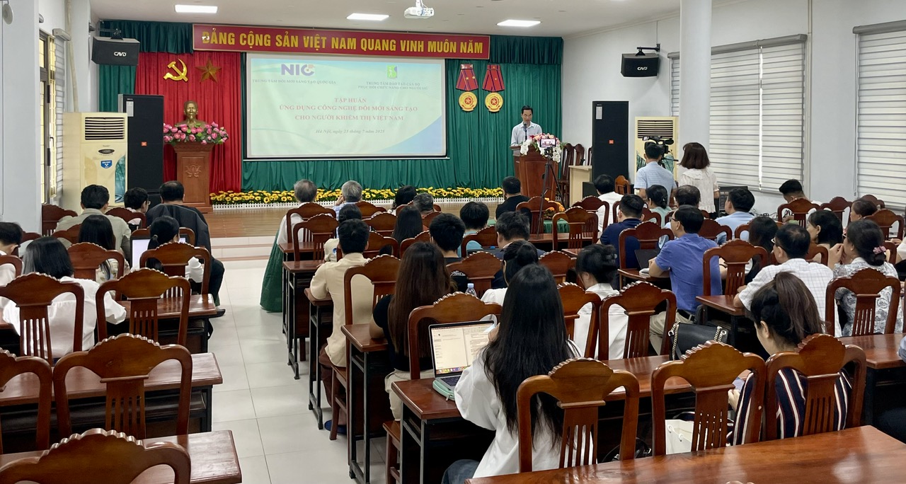 Ứng dụng công nghệ đổi mới sáng tạo cho người khiếm thị Việt Nam